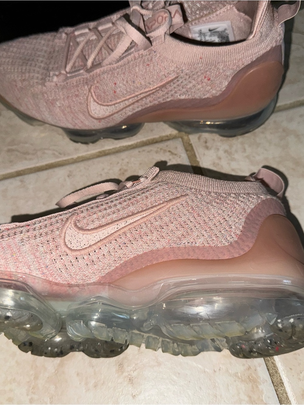 Nike Women’s Pink Flyknit Air VaporMax Sneakers - Picture 4 of 9